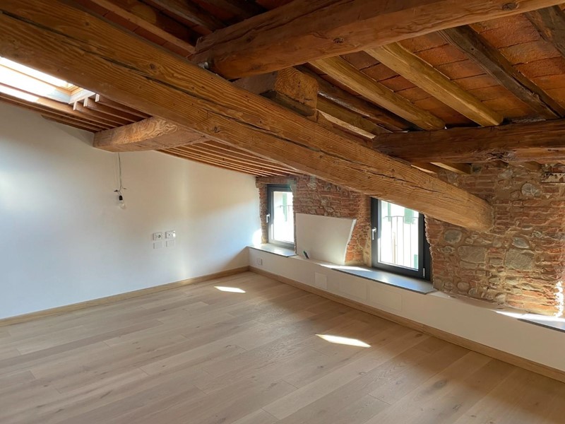Trilocale in Vendita a Lucca, 310'000&euro;, 64 m²