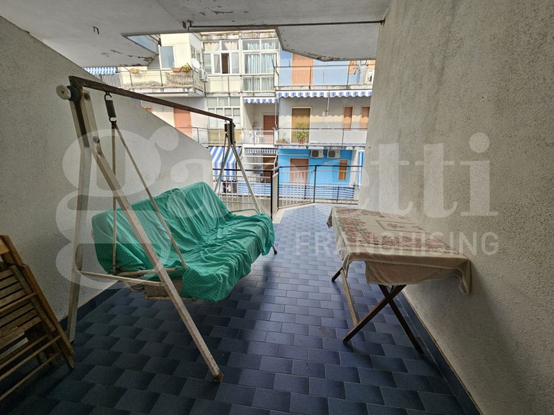 Trilocale in Vendita a Scalea, 92'000€, 80 m², arredato