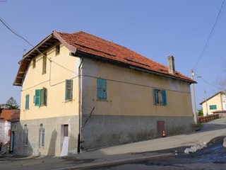 Casa Semi Indipendente in Vendita a Sassello, 35'000€, 170 m²