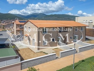 Villa bifamiliare in Vendita a Bientina, 320'000€, 106 m²