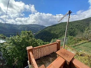 Trilocale in Vendita a Villa Basilica, zona Colognora, 45'000€, 70 m²