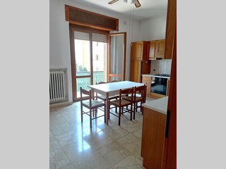 Appartamento in Vendita a San Benedetto del Tronto, 280'000€, 130 m²