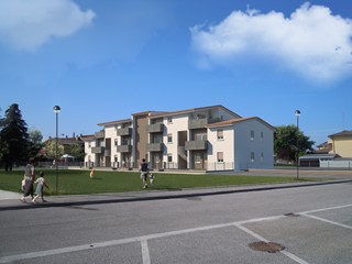 Quadrilocale in Vendita a San Bonifacio, 300'000€, 113 m², con Box