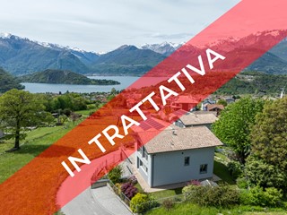 Casa Indipendente in Vendita a Colico, 935'000€, 350 m², arredato, con Box
