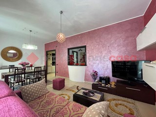 Trilocale in Vendita a Terracina, 270'000€, 90 m², arredato