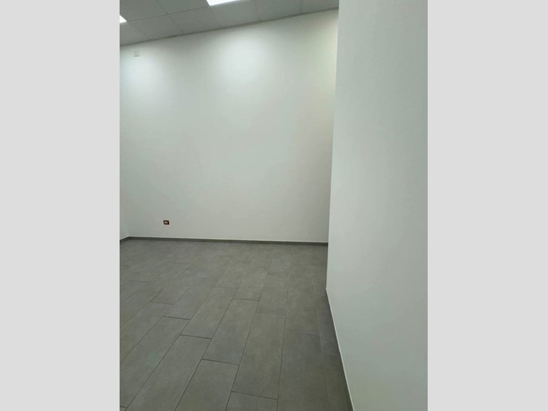 Ufficio in Affitto a Terni, 650€, 25 m²