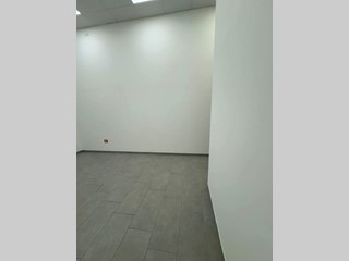 Ufficio in Affitto a Terni, 650€, 25 m²