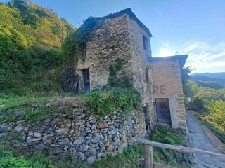 Casa Indipendente in Vendita a Molini di Triora, zona Andagna, 12'000€, 60 m²