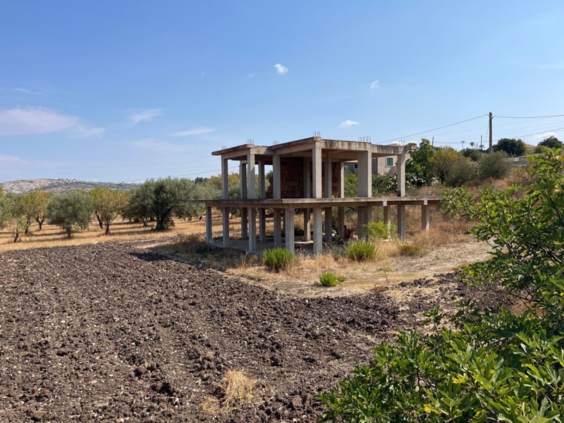 Rustico in Vendita a Modica, zona DENTE, 85'000€, 220 m²