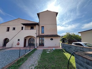Casa Indipendente in Vendita a Ponsacco, zona Le Melorie, 130'000€, 75 m²