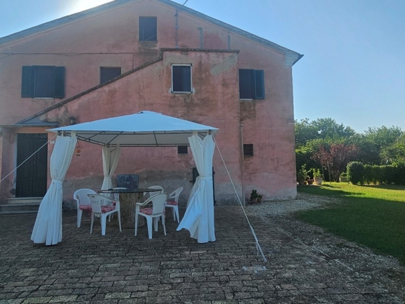Appartamento in Vendita a Jesi, 150'000€, 100 m²