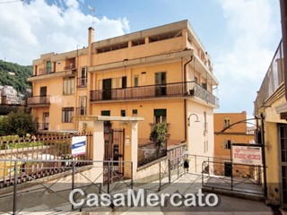 Bilocale in Vendita a Rocca di Papa, 72'000€, 50 m²