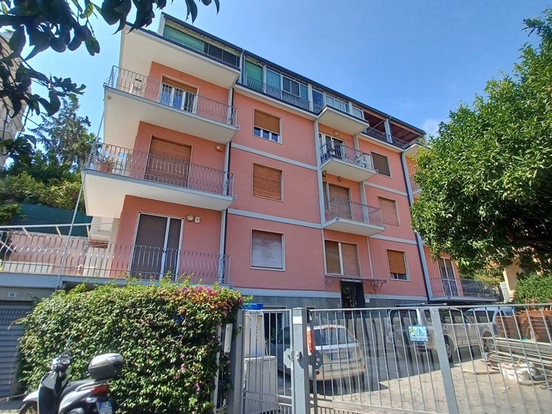 Trilocale in Vendita a Sanremo, 225'000€, 80 m²