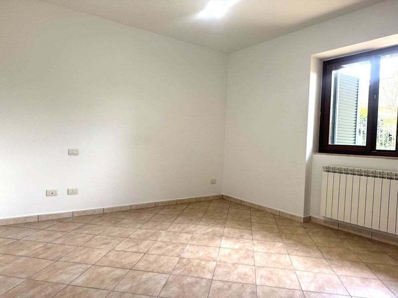 Appartamento in Vendita a Arce, 149'000€, 90 m², con Box