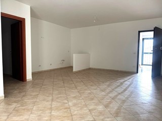 Appartamento in Vendita a Arce, 149'000€, 90 m², con Box
