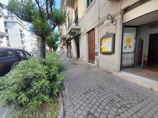 Immobile commerciale in Affitto a La Spezia, zona Periferia EST, 600€, 55 m²