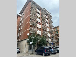 Appartamento in Vendita a Cosenza, zona Svincolo autostrada, 93'000€