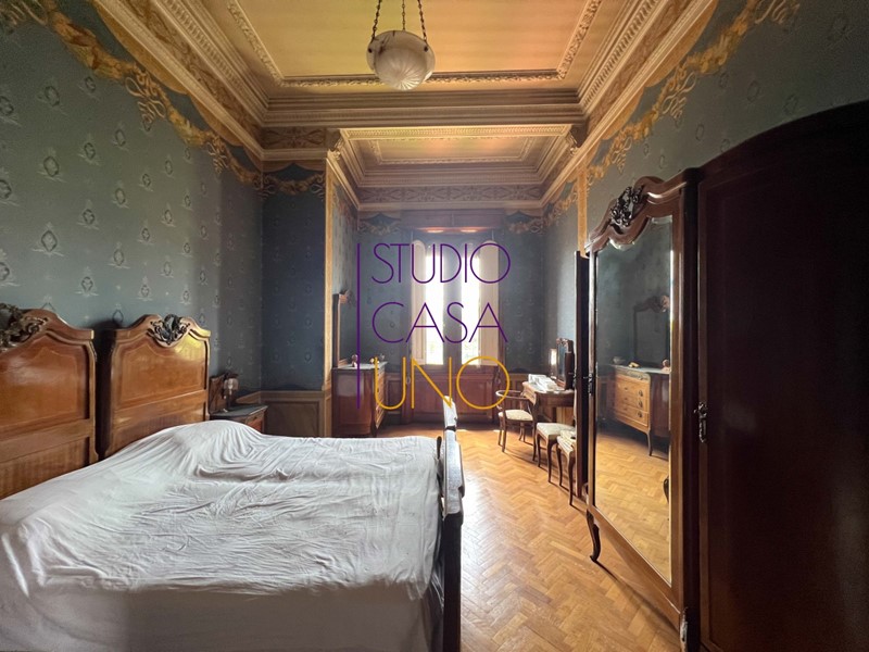 Villa in Vendita a San Giovanni Valdarno, zona Bani, 340 m²