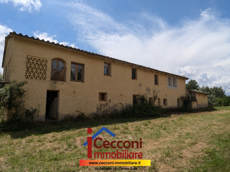 Casa Indipendente in Vendita a Cerreto Guidi, 350'000€, 700 m²