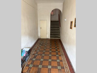 Casa Indipendente in Vendita a Capraia e Limite, zona Limite, 240'000€, 170 m², con Box