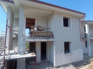 Appartamento in Vendita a Montopoli in Val d'Arno, 310'000€, 100 m², con Box