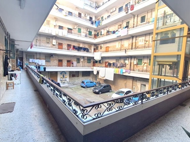 Trilocale in Vendita a Afragola, 82'000€, 75 m²