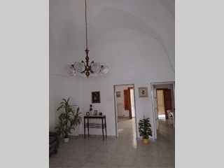 Casa Indipendente in Vendita a Guagnano, zona Via De Giosa 25-27, 75'000€, 115 m²