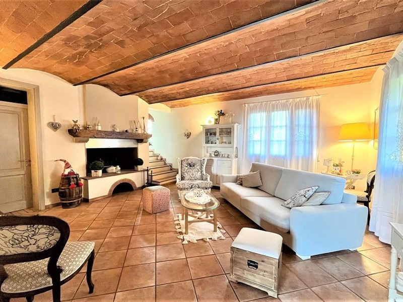 Casa Indipendente in Vendita a Certaldo, 297'000€, 130 m², arredato, con Box