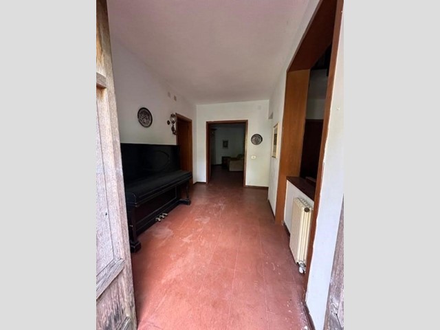 Casa Indipendente in Vendita a Massa, 550'000&euro;, 300 m², arredato