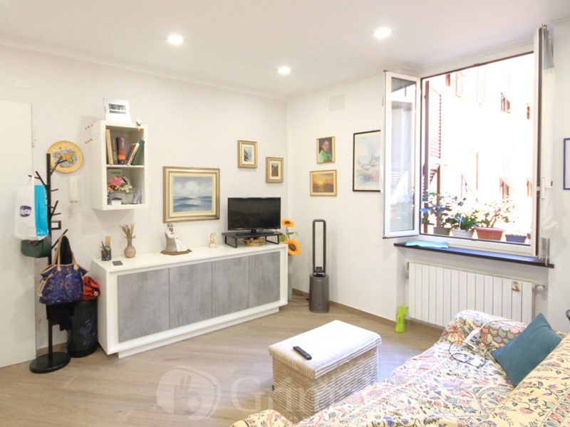 Appartamento in Vendita a Genova, 95'000€, 77 m²