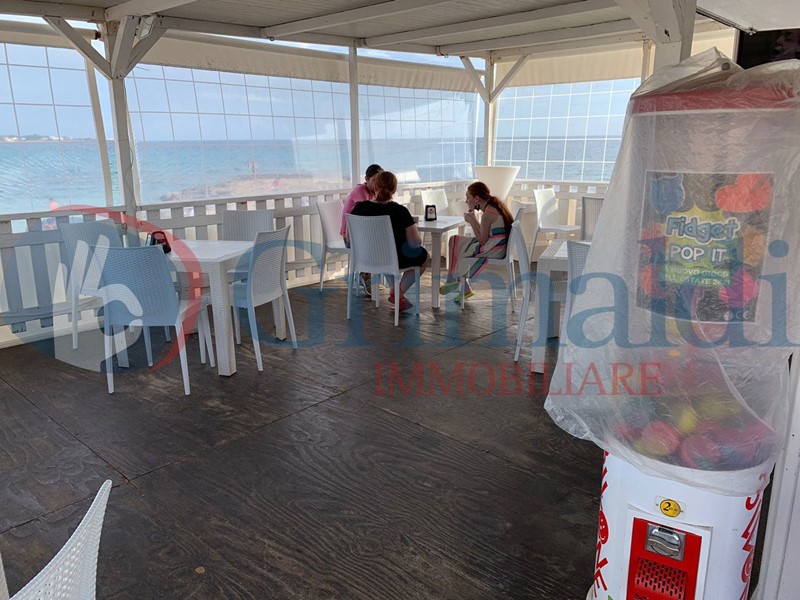 Attività commerciale in Vendita a Taviano, 80'000€, 25 m²