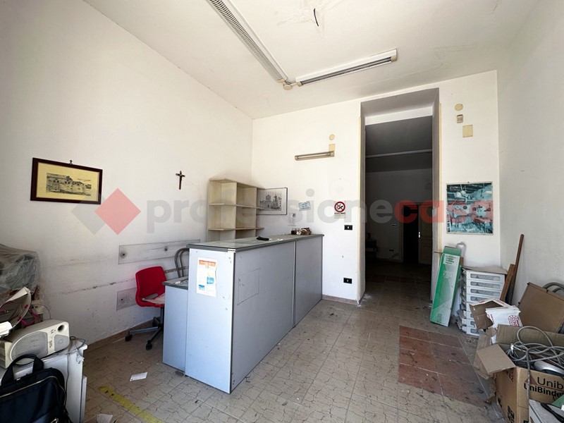 Negozio in Vendita a Siracusa, 83'000&euro;, 60 m²