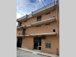 Casa Indipendente in Vendita a Mazara del Vallo, 500 m², con Box