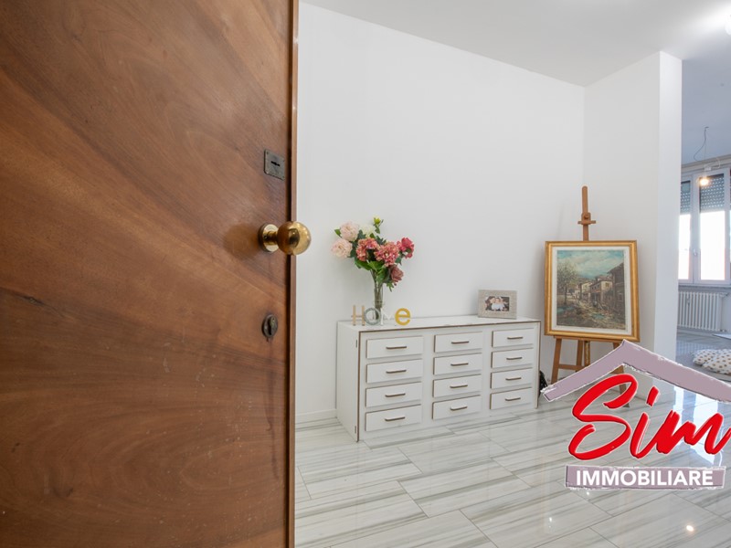 Trilocale in Vendita a Novara, zona San Martino, 250'000€, 100 m²