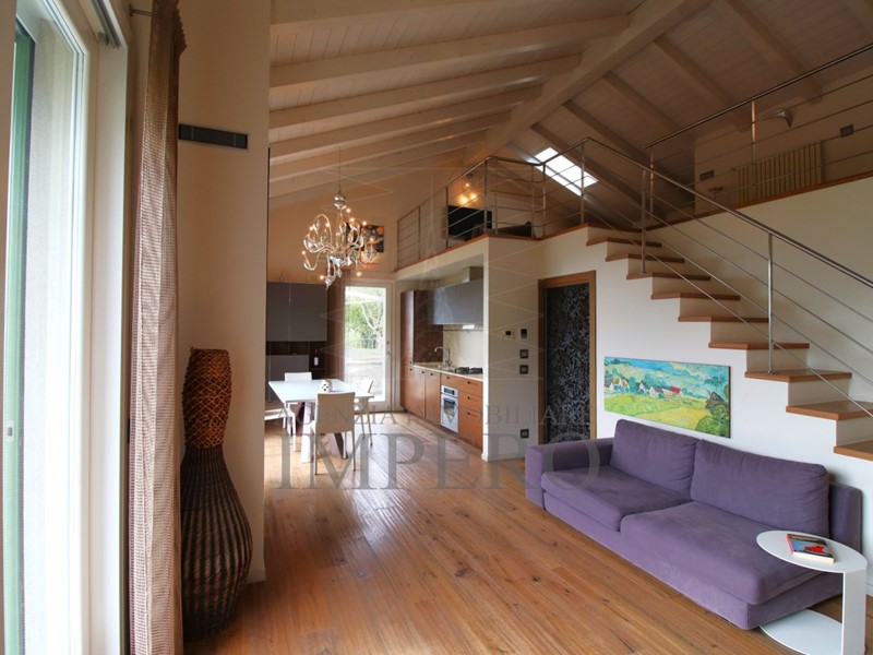 Appartamento in Vendita a Vallebona, 680'000€, 120 m², con Box