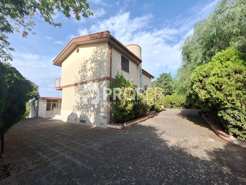 Villa in Vendita a Carini, 499'000€, 206 m²