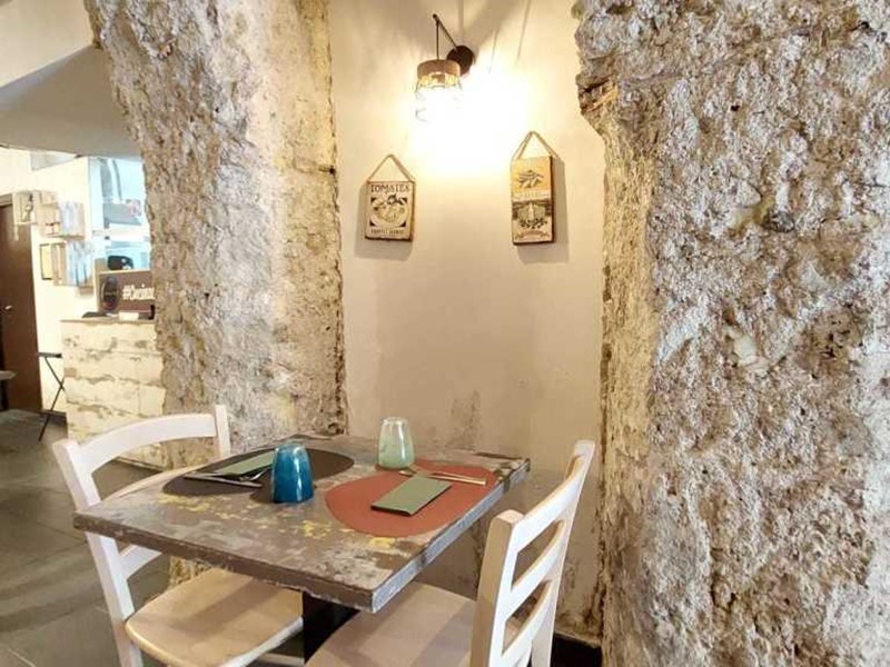 Attività commerciale in Vendita a Salerno, 59'000&euro;, 60 m²