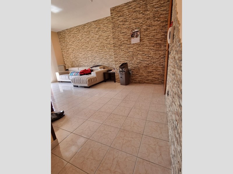 Quadrilocale in Vendita a Nettuno, zona VIA ROSA LUXEMBURG 4C, 155'000€, 97 m²