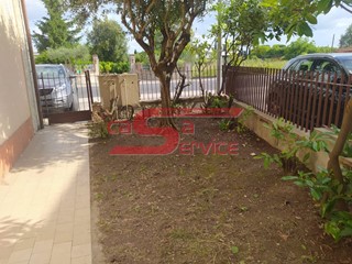 Appartamento in Vendita a Massa e Cozzile, zona Traversagna, 110'000&euro;, 110 m²