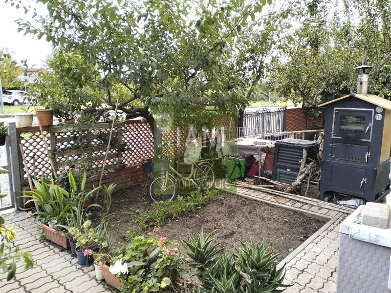 Appartamento in Vendita a Collesalvetti, zona Vicarello, 249'000€, 126 m²