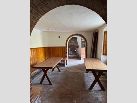 Casa Indipendente in Vendita a Calci, 275'000€, 220 m²