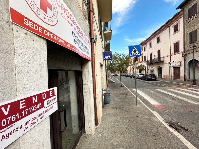 Negozio in Vendita a Castel Sant'Elia, 28'000€, 65 m²