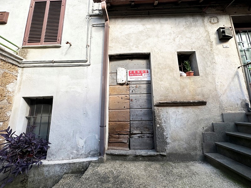 Magazzino in Vendita a Castel Sant'Elia, 8'000€, 15 m²