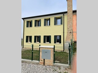 Casa Indipendente in Vendita a Corbola, 255'000€, 150 m², arredato