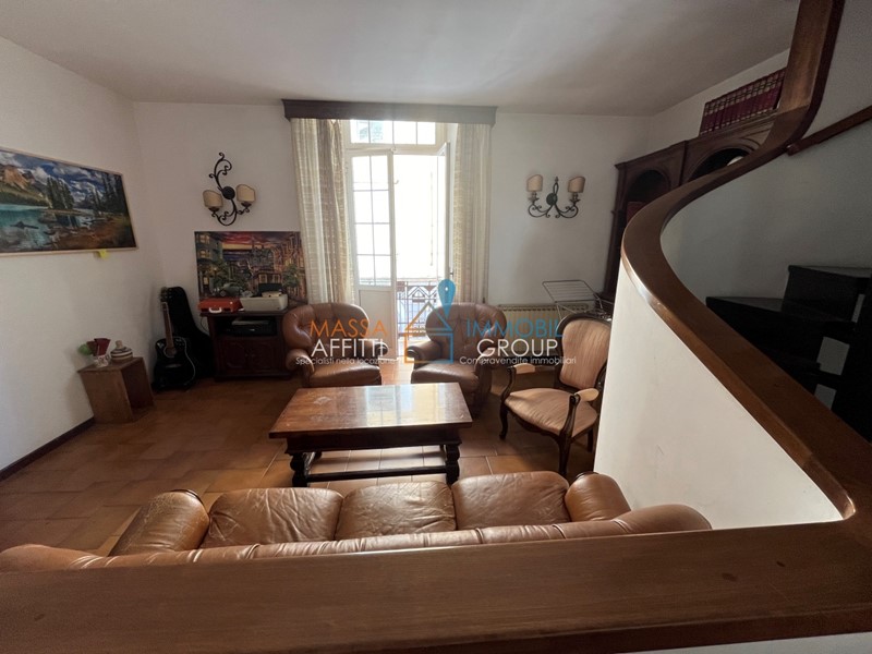 Appartamento in Vendita a Carrara, 290'000€, 130 m², arredato