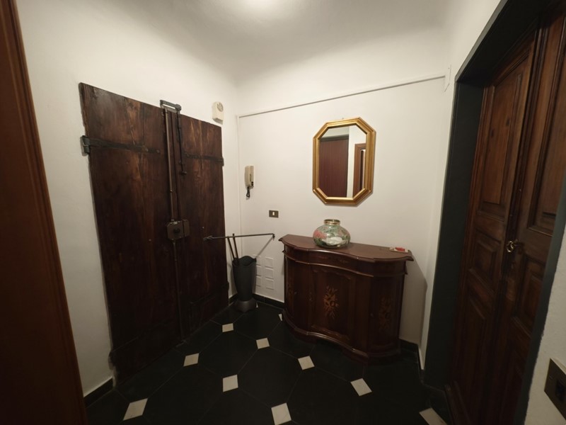 Trilocale in Vendita a Sarzana, zona Centro Storico, 159'000€, 70 m², arredato