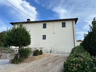 Casale in Vendita a Impruneta, zona San GersolÃ¨, 500 m²