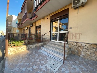 Immobile commerciale in Affitto a Giugliano in Campania, 400€, 40 m²