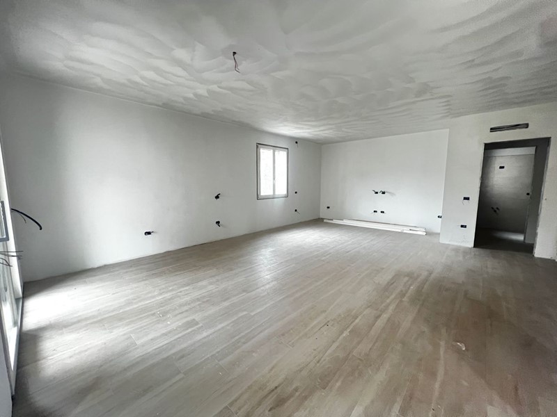 Casa Indipendente in Vendita a Brescia, 365'000€, 150 m², con Box
