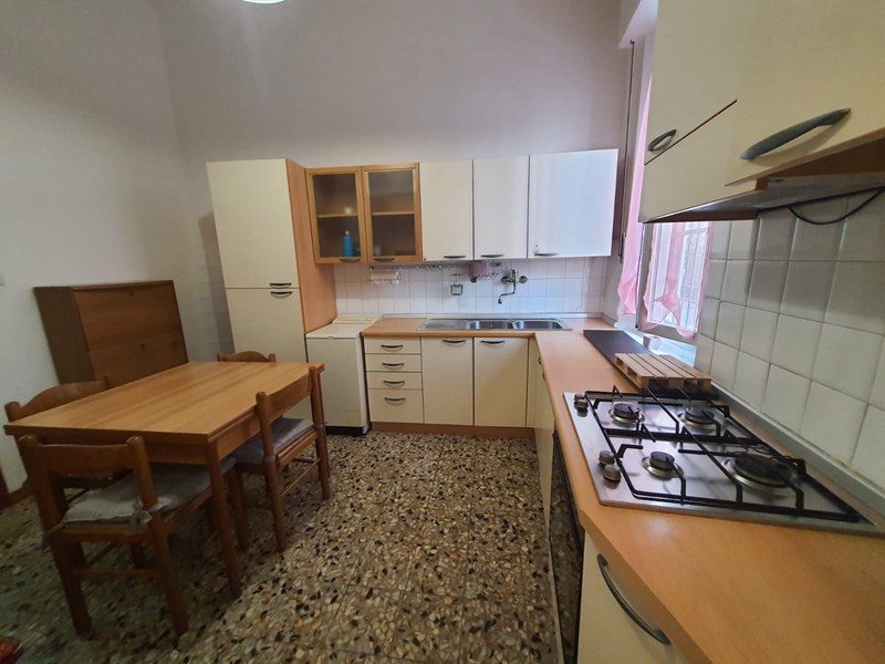 Appartamento in Affitto a San Benedetto del Tronto, zona Via Volturno , 750€, 75 m², arredato